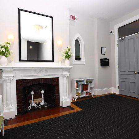 Stylish Newbury Street Studio, #2 Βοστώνη Εξωτερικό φωτογραφία